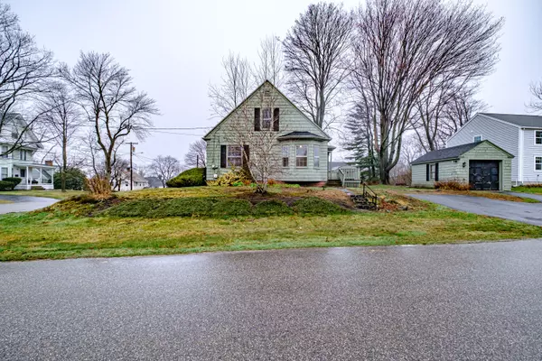 South Portland, ME 04106,44 Clemons ST