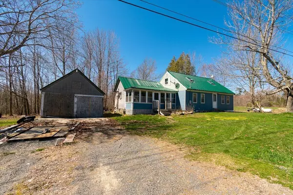 585 Waldoboro RD, Washington, ME 04574