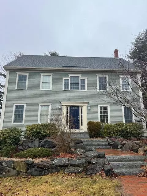 6 Leighton Farm RD, Cape Elizabeth, ME 04107