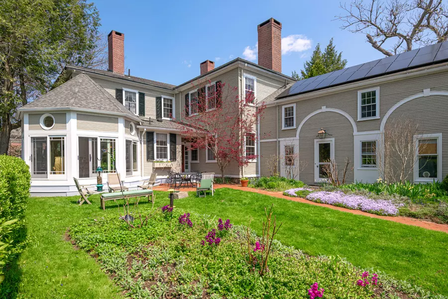 99 Main ST, Kennebunk, ME 04043