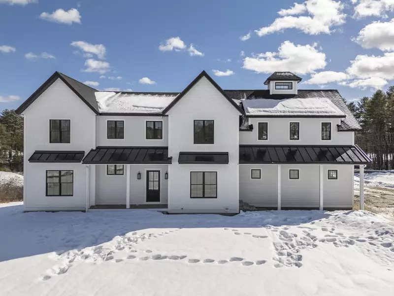 7 Meadow Brook RD, Pownal, ME 04069