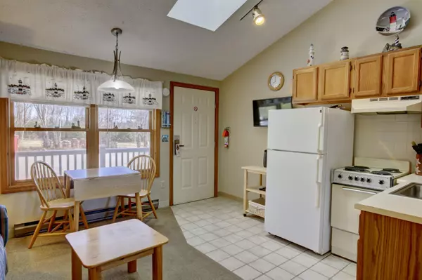 Wells, ME 04090,1072 Post RD #238