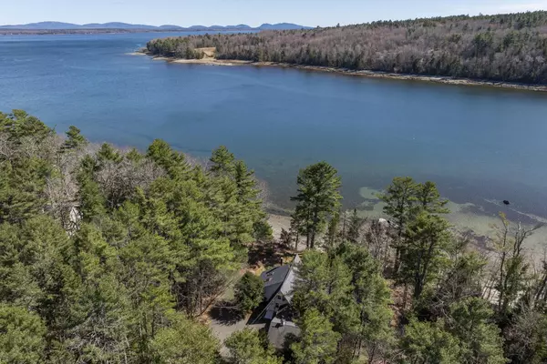 Surry, ME 04684,1084 Surry RD