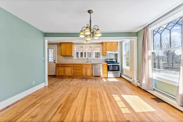 Richmond, ME 04357,370 Front ST