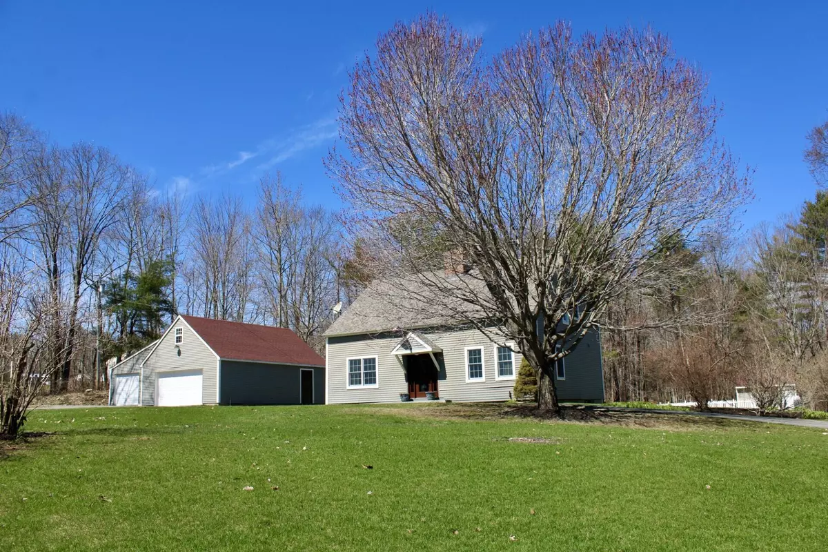 Mount Vernon, ME 04352,454 Belgrade RD