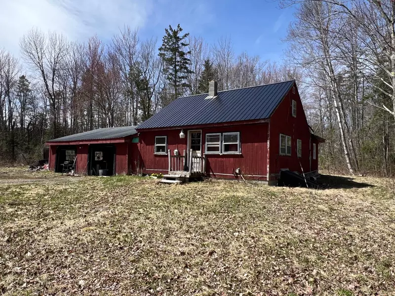 161 Wellington RD, Parkman, ME 04443