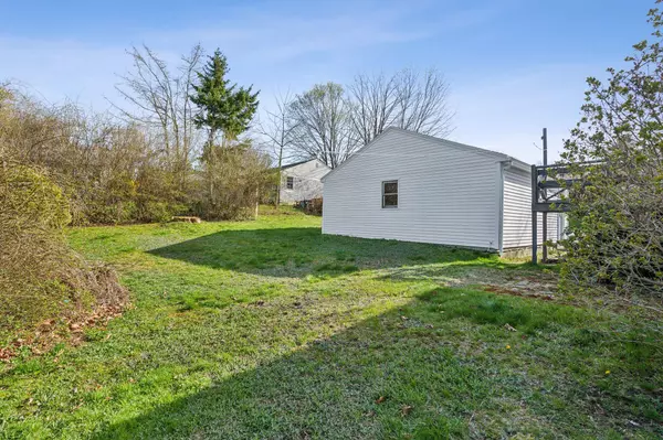 South Portland, ME 04106,140 Cleveland CIR