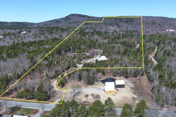 68 Iron Bluff RD, Lincolnville, ME 04849