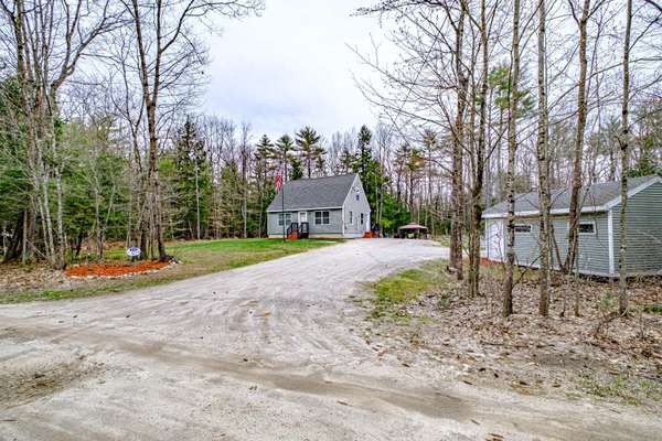 152 Colonial CIR, Harrison, ME 04040