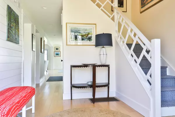 Kennebunkport, ME 04046,3 Harwood DR