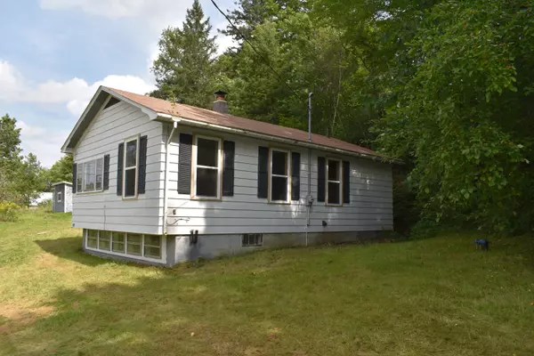 1069 US-2, Winn, ME 04495