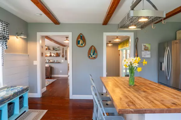 Whitefield, ME 04353,161 Pittston RD