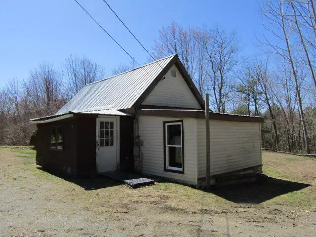 Greenbush, ME 04418,66 Military RD