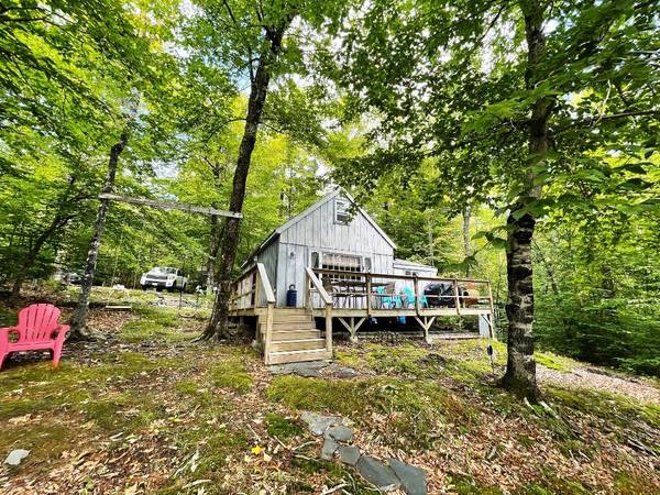 105 Thomas RD, Monson, ME 04464