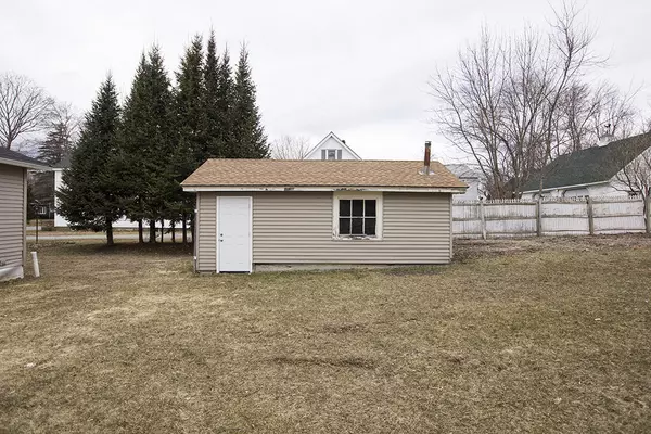 Milford, ME 04461,65 Davenport ST