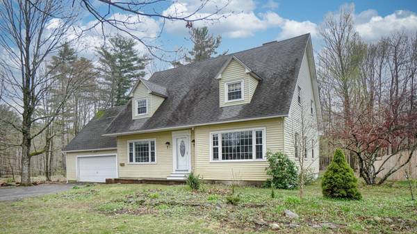 52 Robie ST, Gorham, ME 04038