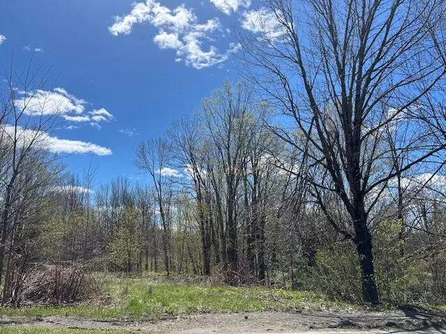 453 Essex ST, Dover-foxcroft, ME 04426