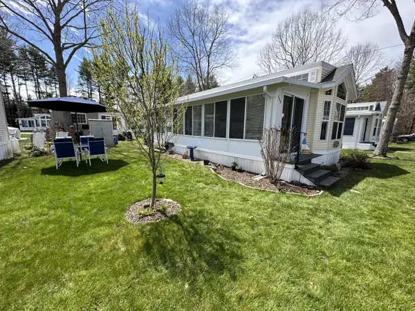 23 College DR #230, Wells, ME 04090