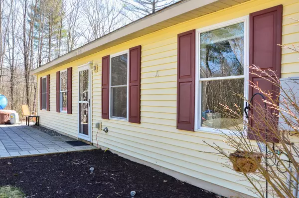 Vassalboro, ME 04989,109 Coyote Ridge DR