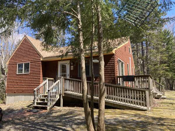 15 Wood Run, Lamoine, ME 04605