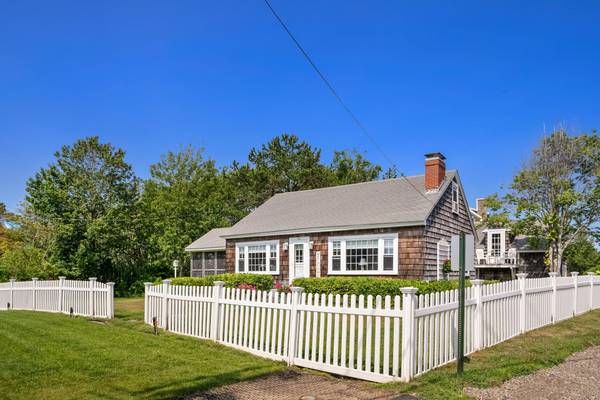 31 Gooch AVE, Kennebunk, ME 04043