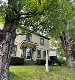 15 Locke ST, Kennebunkport, ME 04046