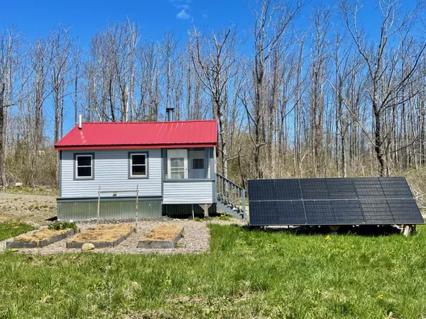 Thomaston, ME 04861,199 Beechwood ST