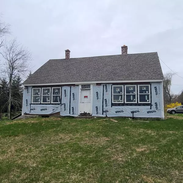 360 Sanders RD, Livermore, ME 04253