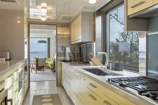 Kennebunkport, ME 04046,857-861 Kings HWY