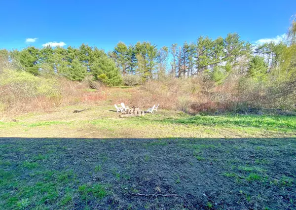 Waterville, ME 04901,28 Pleasant Hill DR