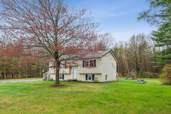 Turner, ME 04282,64 Bean ST
