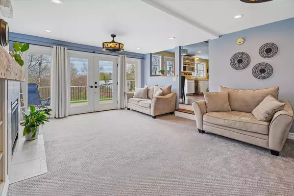29 Jewell ST, Jay, ME 04239