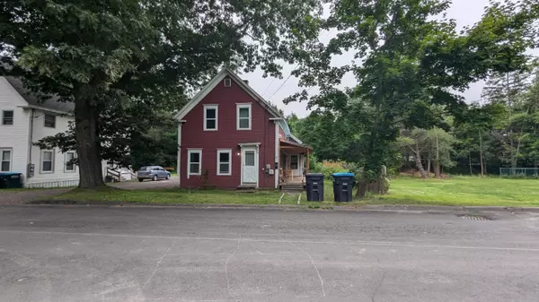 Orono, ME 04473,59 Hillside RD