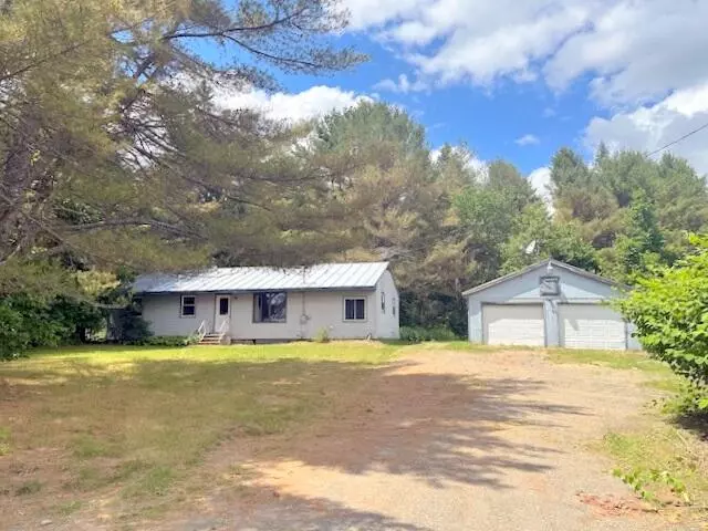 100 Athens RD, Harmony, ME 04942