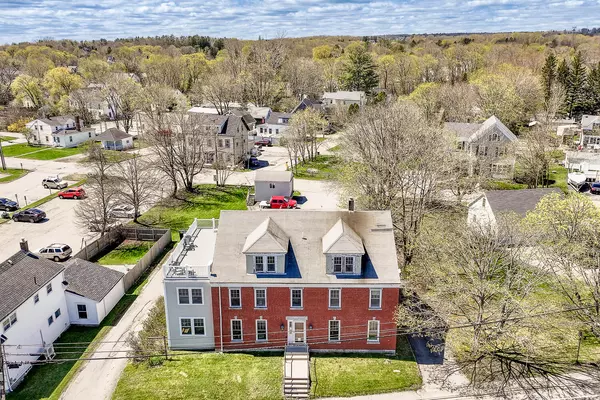 Rockland, ME 04841,8 N North Main ST