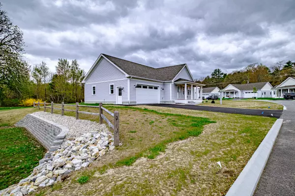 North Yarmouth, ME 04097,4 Dozer DR