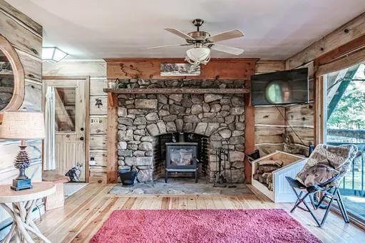 Sweden, ME 04040,23 Hillside LN