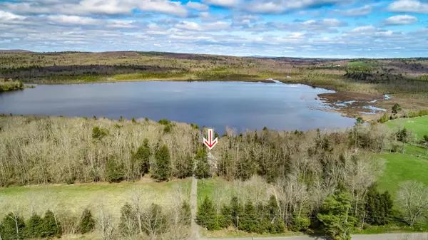 Saint Albans, ME 04971,646 Dexter RD