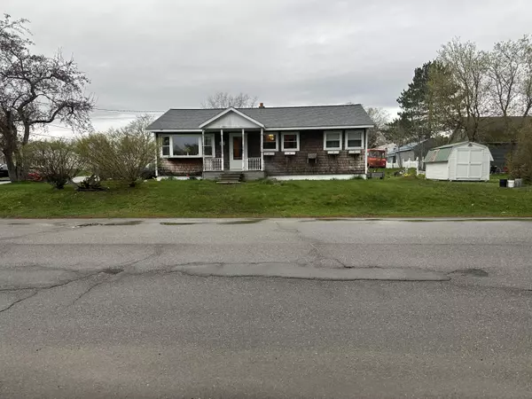 East Millinocket, ME 04430,1 Grove ST