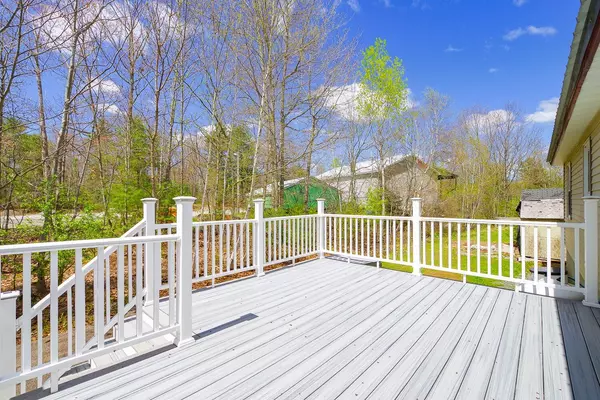 Milford, ME 04461,56 Oak ST