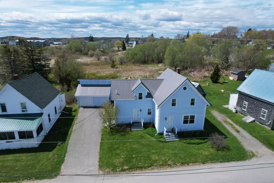 11 South ST, Lubec, ME 04652