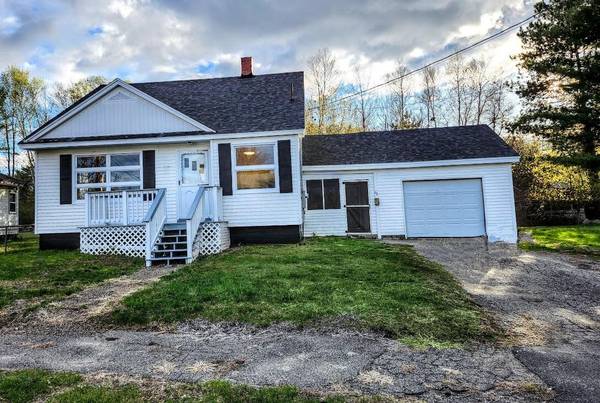 66 Colony PL, Millinocket, ME 04462