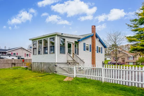 Scarborough, ME 04074,17 Herbert DR