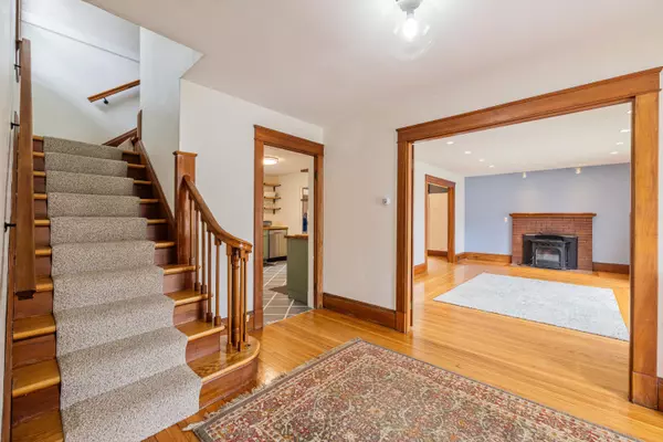 Sanford, ME 04083,28 Bradeen ST