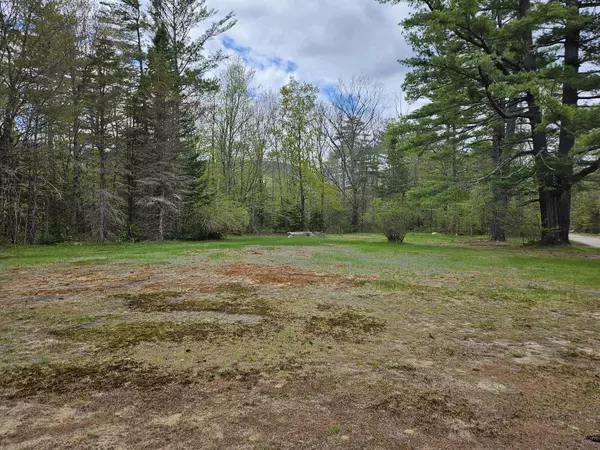 Stoneham, ME 04231,232 Hut RD