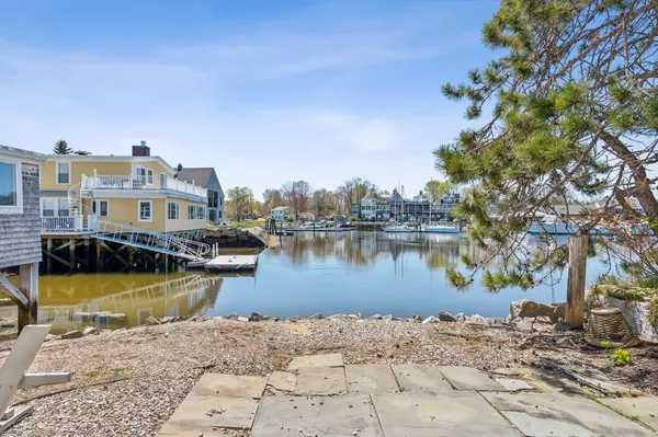 Kennebunkport, ME 04046,37 Ocean AVE #5