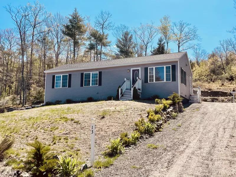 13 Panoramic DR, Waterboro, ME 04030