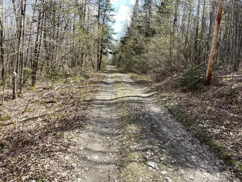 4-2 lawrence, Wellington, ME 04942