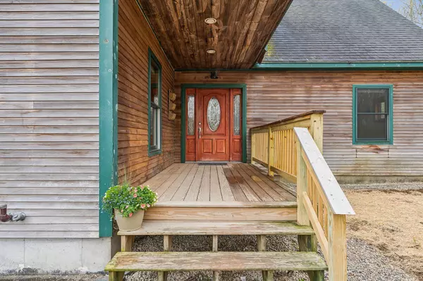 Naples, ME 04055,686 Lake House RD