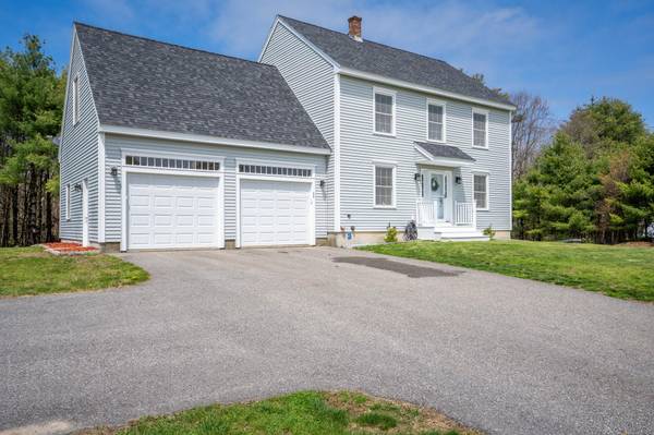 20 Farrington RD, Gorham, ME 04038